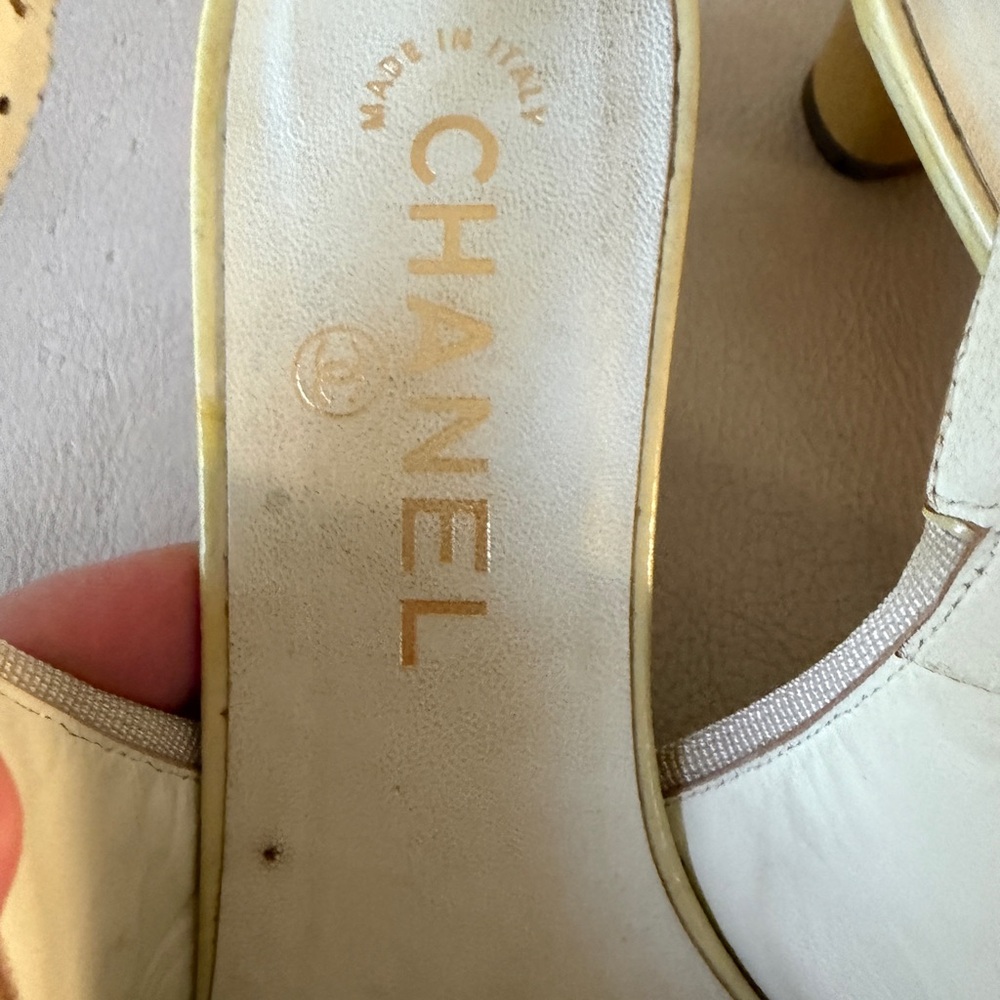 Vintage Chanel Slingback Heels, size 38 (US 8) - Picture 5 of 10